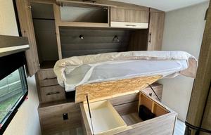 Grand Design Imagine 2800BH Family Travel Trailer