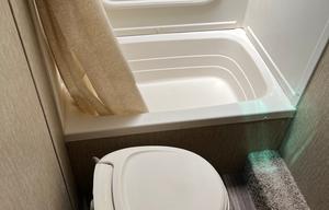 ***Delivery Only - Keystone Outback UL 276UBH