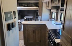 Sandstorm Family Escape, Sleeps 8