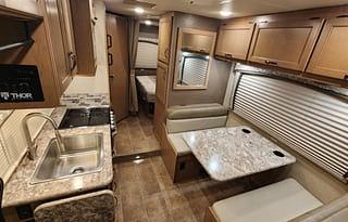 2019 Thor Chateau 22B - Compact Luxury Motor Coach