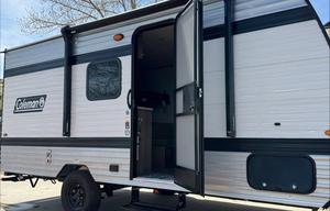 2025 Coleman Lantern LT 17B