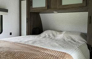2022 Forest River RV Salem 31KQBTS RV rental photo 7