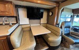 2016 Thor Motor Coach Palazzo 33.2