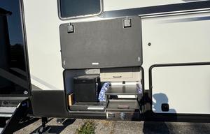 2025 Montana High Country 385 BR