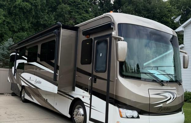 Family Fun! RV | Bunks | Generator | Easy to Drive