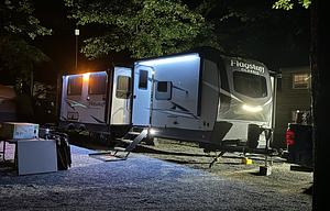 37’ bumper pull travel trailer
