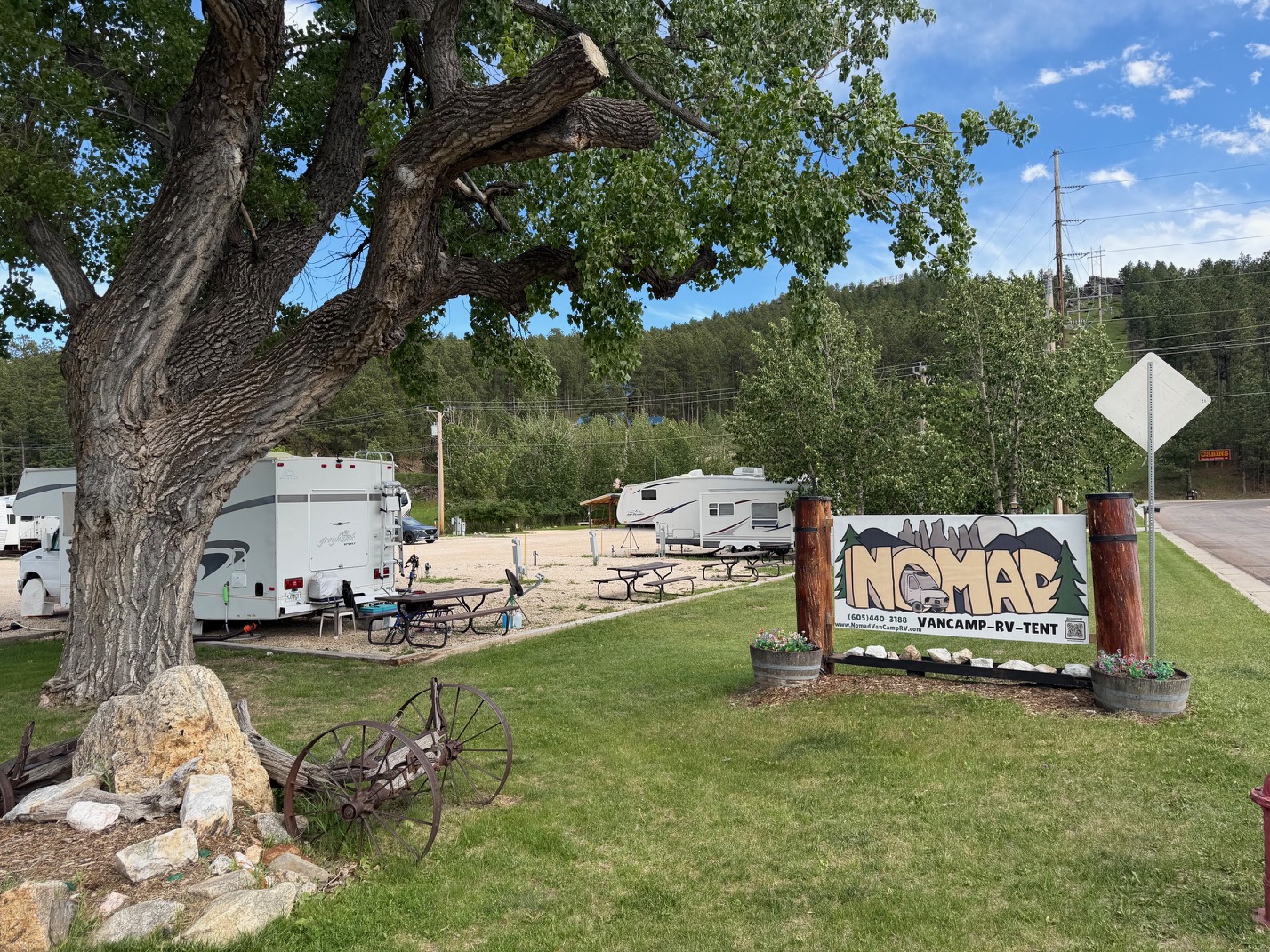 Nomad VanCamp & RV Park