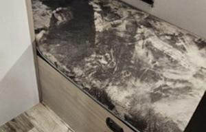Sleeps 5 With an Electric Fireplace/coffee Maker