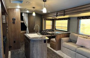 Keystone Laredo 2015 RV Trailer Rental