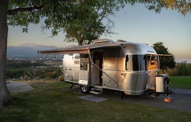Airstream Caravel FB