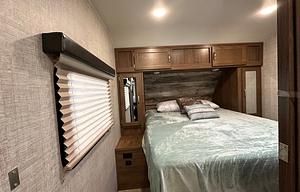 Traveler – Compact Comfort for Your Next Adventure