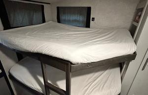 The Wanderer, Dual AC/Slides, 2 bedrooms, 1.5 bath
