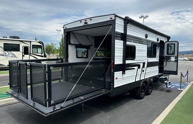 2024 Grand Design Momentum MAV 22MAV