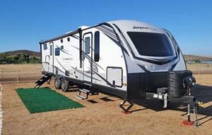Jayco White Hawk
