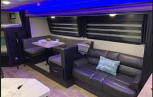 2022 Forest River RV Cherokee Black Label 264DBHBL RV rental photo 6