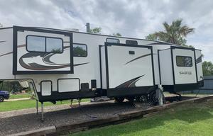 2023 Forest River RV Sabre 37FLH RV rental photo 2