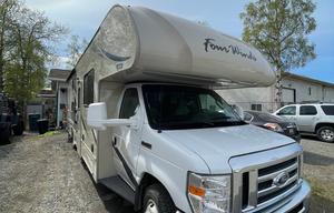 Family RV - Bunks & Space for Kids and Groups