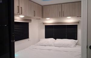 Fully Stocked!! - Economy 2027 East to West Entrada 2000NS E526