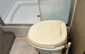 2019 Keystone Outback RV  - 33 ft, sleeps 10