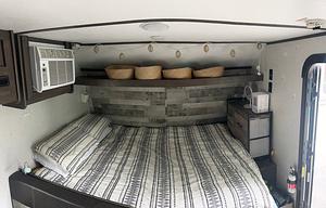 21’ Coleman Camper –Fall Foliage & Winter Trips