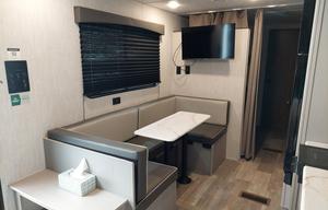 Clipper has room for the family.