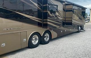 2012 Tiffin Motorhomes Zephyr 45 LZ Option B