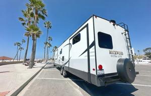 T4 2020 RockWood Ultralite 2910SB** Sleeps 10!!