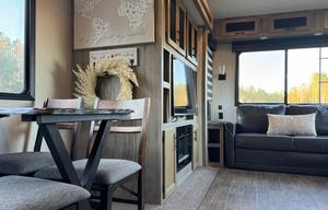 Adventure Awaits - Arctic Wolf Suite 3660