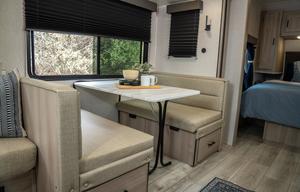 DOLLY | 2025 Della Terra Bunkhouse | Sleeps 8