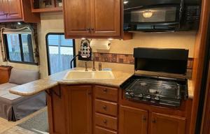 2011 Four Winds RV Windsport 32V HAL1806