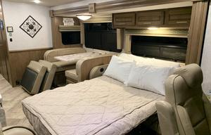 Enzo: New, Kid friendly, 2 full bath, washer/dryer