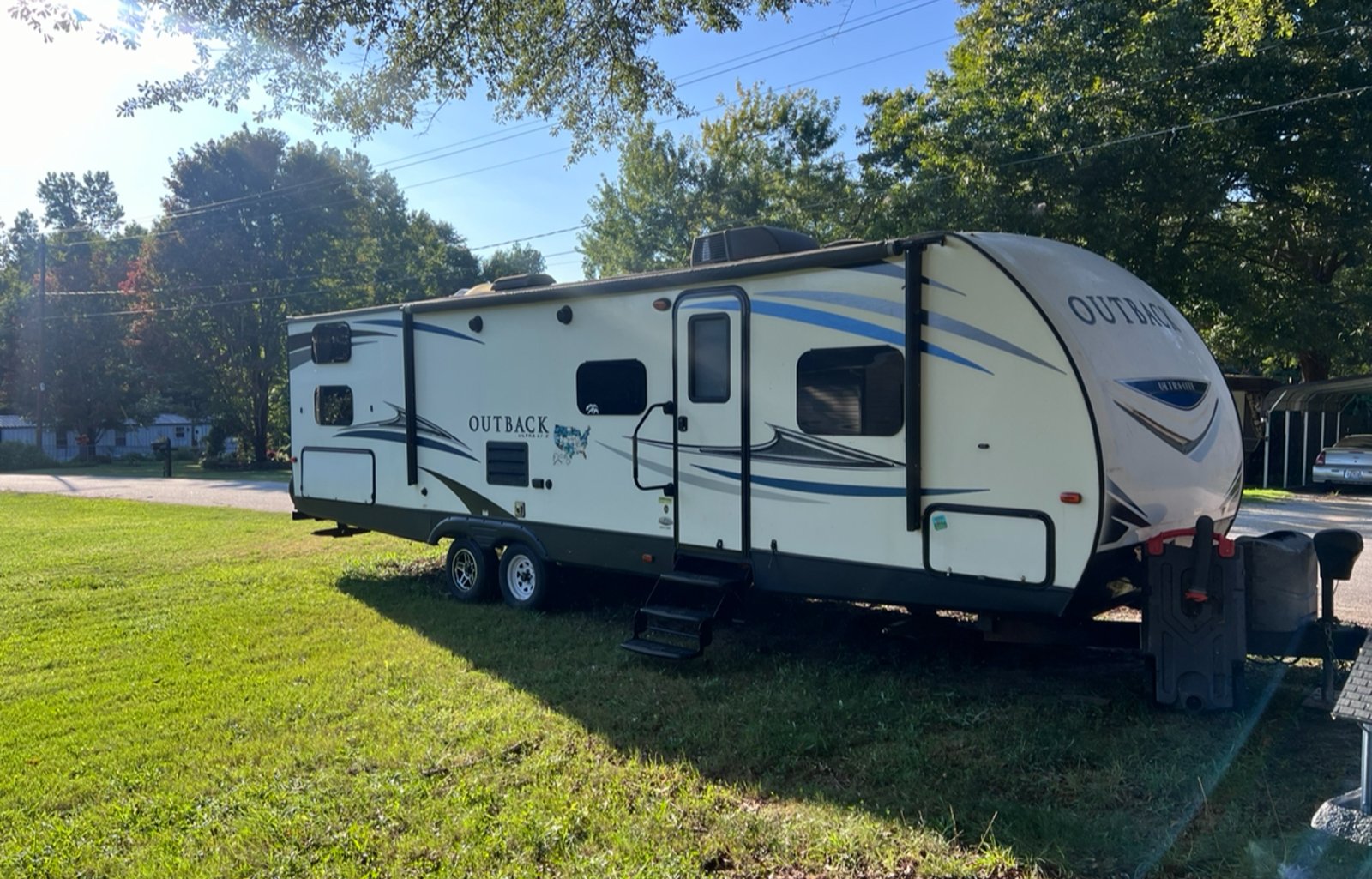 Comfortable Travel Trailer for 6 People