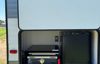 2025 Prime Time RV Avenger 25MKB RV rental photo 2
