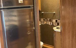 Luxury on wheels master on sweet bath and a half