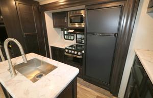 2021 Venture RV SportTrek 327VIK
