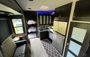 Spacious toy hauler
