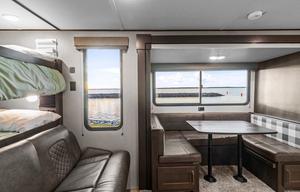 AMAZING BUNKHOUSE CAMPER!