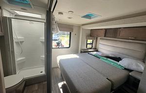 2021 Winnebago Spirit 26T couple & small family