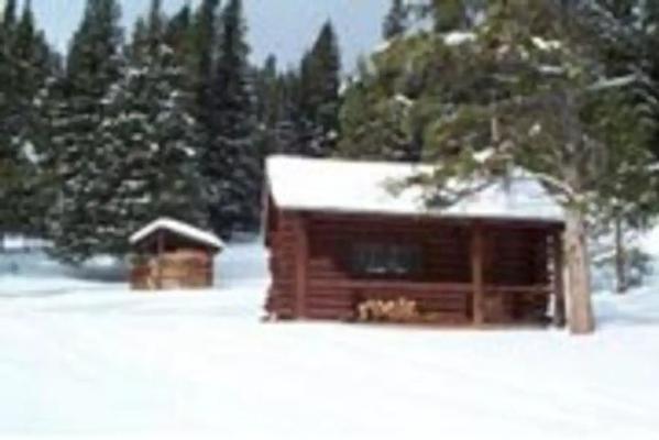 001, Loop: AREA WINDOW ROCK CABIN