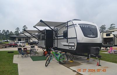 2022 Venture RV SportTrek ST327VIK