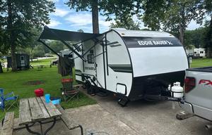 BRAND NEW 2025 Eddie Bauer 17BH-L - Sleeps 5