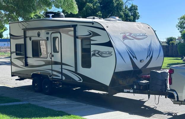 2017 Pacific Coachworks Rage'n 20EX