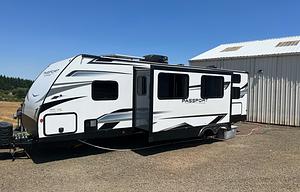 Family Adventure RV – Sleeps 8 | 2021 Keystone