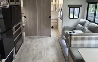 Solaire BRAND New 3 bedroom HIDDEN PANTRY Sleeps8