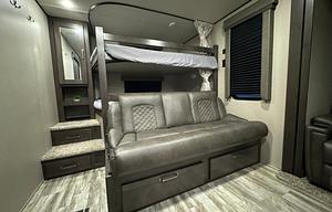 Bunkhouse - Master Suite - Delivery Available