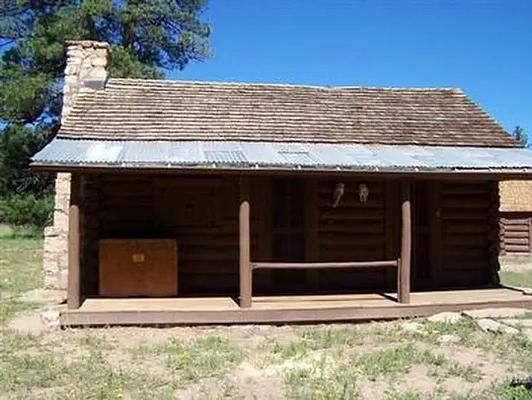 001, Loop: HULL CABIN