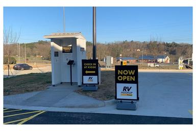 Love's RV Hookup-Newport TN 796