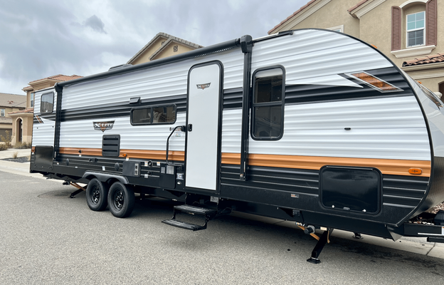 2023 Wildwood X-Lite w/ Bunk Bedroom
