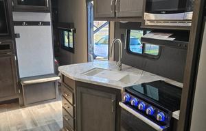 2021 Jayco Jay Flight 28BHBE RV rental photo 7
