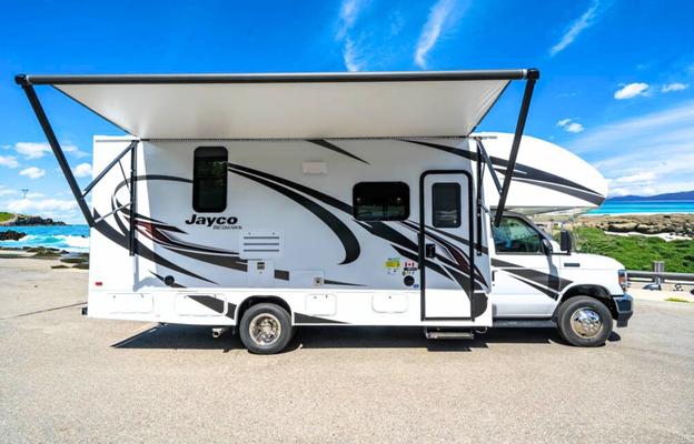 Book NOW ! 2022 Top-rated Luxury Vanilla Redhawk